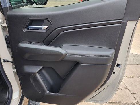 New 2026 GMC Canyon Elevation w/ Convenience Package image 40