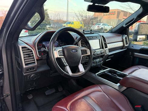 Used 2021 Ford F250 Platinum w/ FX4 Off-Road Package image 13