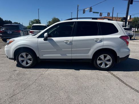 Used 2016 Subaru Forester 2.5i Limited AWD/4WD image 2