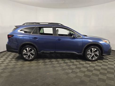 Used 2022 Subaru Outback Limited XT w/ Popular Package #2 AWD/4WD image 11