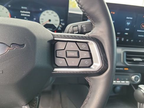 Used 2025 Ford Mustang Coupe RWD image 13