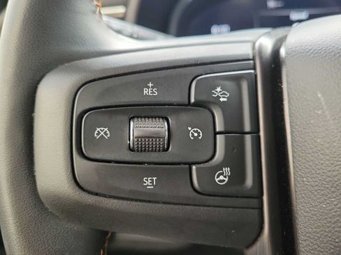 Used 2023 GMC Yukon AT4 w/ AT4 Premium Package AWD/4WD image 23
