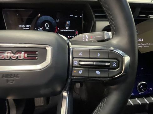 Used 2025 GMC Terrain Elevation image 31