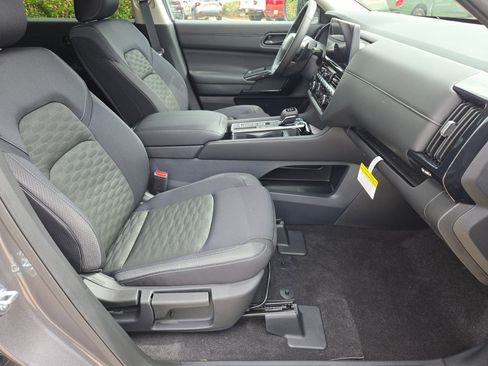 New 2026 Nissan Pathfinder SV FWD image 20