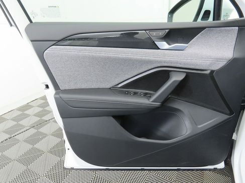 New 2026 Volkswagen Tiguan S FWD image 24