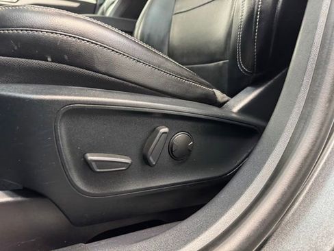 Used 2020 Ford Escape SEL AWD/4WD image 14