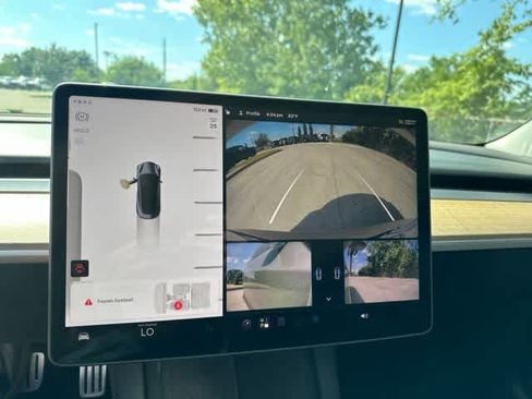 Used 2023 Tesla Model 3 Performance AWD/4WD image 10