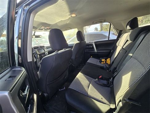 Used 2016 Toyota 4Runner SR5 image 7