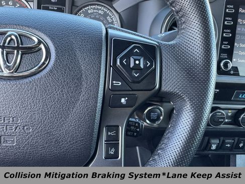 Used 2021 Toyota Tacoma TRD Sport image 8