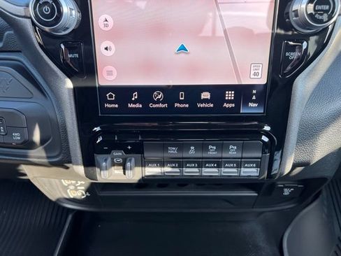 Used 2025 RAM 2500 Tradesman w/ Safety Group AWD/4WD image 13