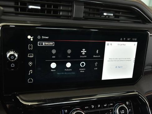 Used 2024 GMC Sierra 2500 AT4 image 47