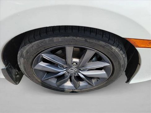 Used 2019 Honda Civic EX image 12