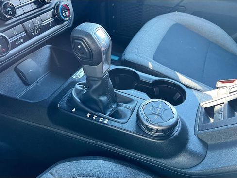 Used 2023 Ford Bronco Base image 16