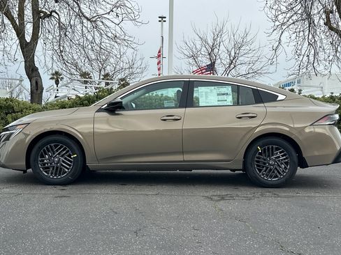 New 2026 Nissan Sentra SV image 7