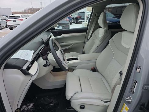 Used 2025 Volvo EX90 Ultra image 5