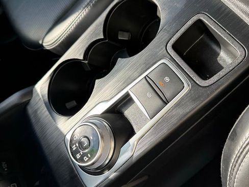 Used 2025 Ford Escape Platinum image 26