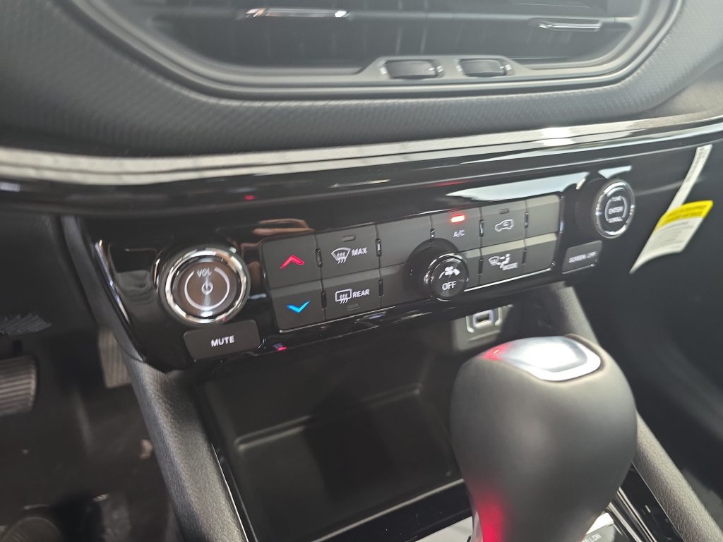 New 2026 Jeep Compass Latitude AWD/4WD image 21