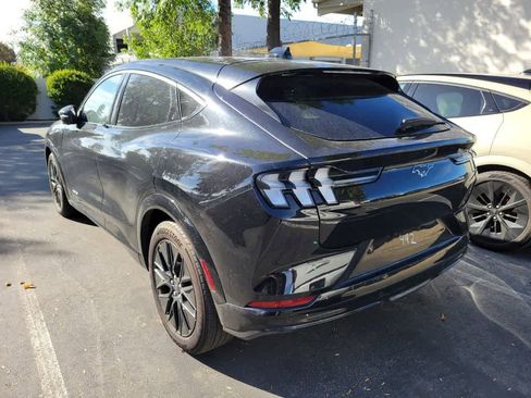 Used 2025 Ford Mustang Mach-E Premium w/ Sport Appearance Package AWD/4WD image 8