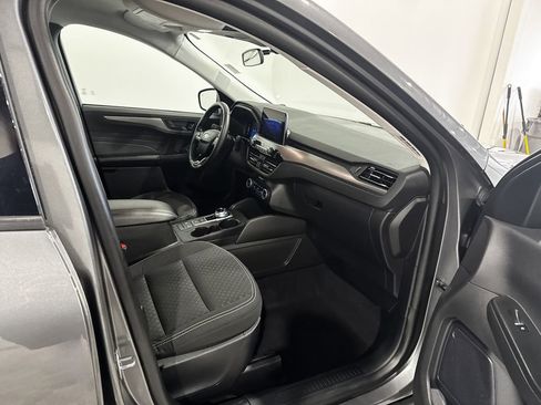 Used 2024 Ford Escape Active AWD/4WD image 24
