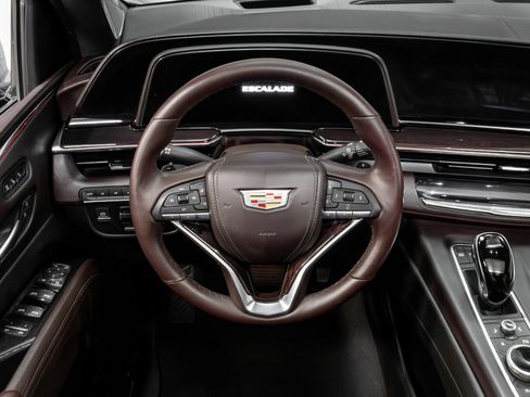 Used 2021 Cadillac Escalade ESV Premium Luxury Platinum w/ Heavy-Duty Trailer Package image 50