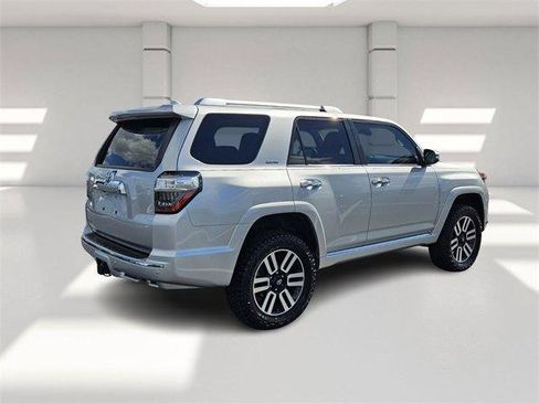 Used 2022 Toyota 4Runner Limited image 5