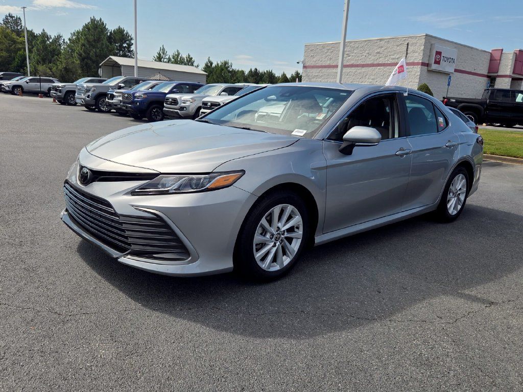 Certified 2024 Toyota Camry LE w/ Convenience Package FWD image 3
