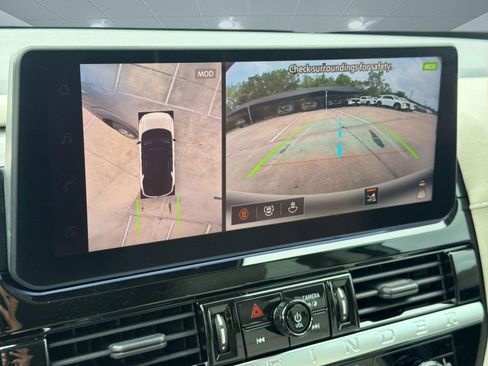 New 2026 Nissan Pathfinder SL FWD image 23