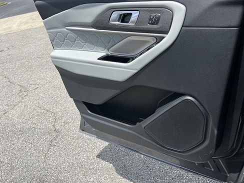 New 2026 Ford Explorer Platinum AWD/4WD image 14