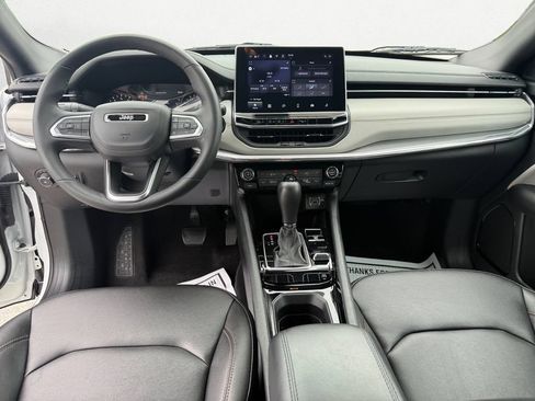 Used 2024 Jeep Compass Limited AWD/4WD image 10