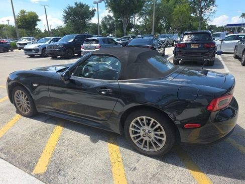 Used 2020 FIAT 124 Spider Classica w/ Technology Group RWD image 5