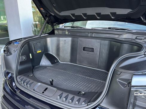 Used 2023 Ford F150 Lightning Lariat image 27