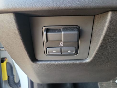 Used 2023 GMC Canyon Elevation w/ Elevation Premium Package image 32