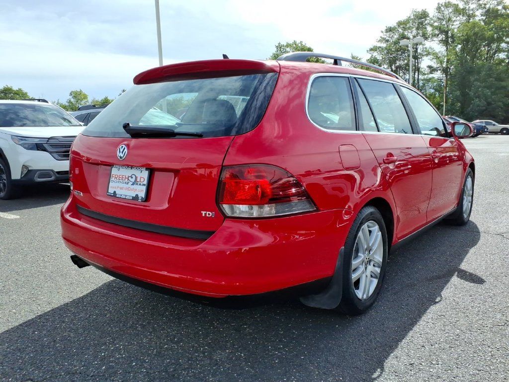 Used 2013 Volkswagen Jetta TDI FWD image 16