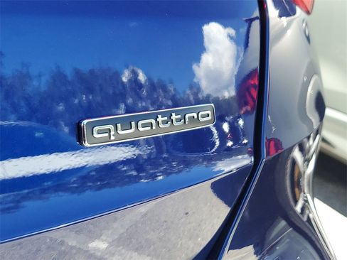 New 2025 Audi Q3 2.0T Premium image 6