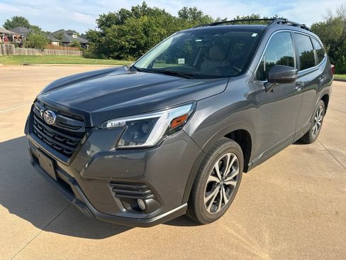 Used 2023 Subaru Forester Limited AWD/4WD image 1