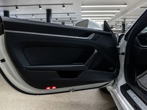 Used 2025 Porsche 911 Carrera image 27