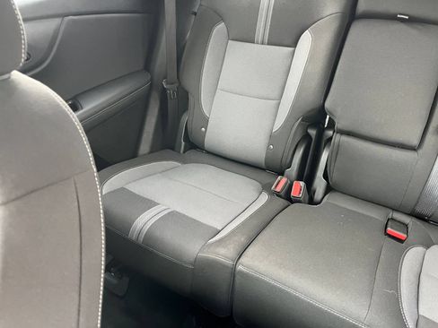 Used 2025 Chevrolet Blazer LT FWD image 35