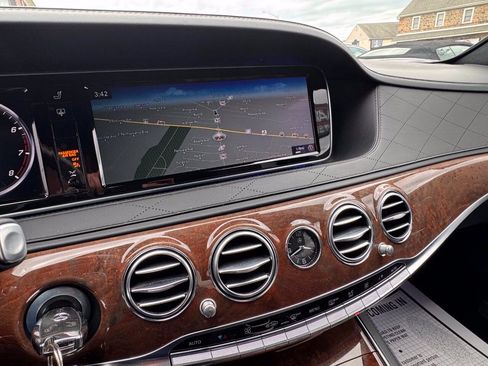 Used 2015 Mercedes-Benz S 550 4MATIC Sedan image 23