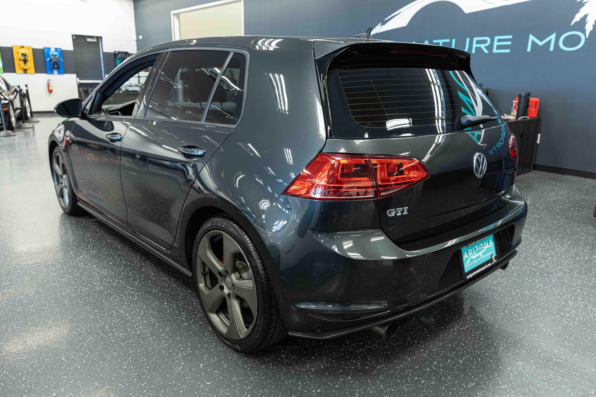 Used 2015 Volkswagen GTI S FWD image 8