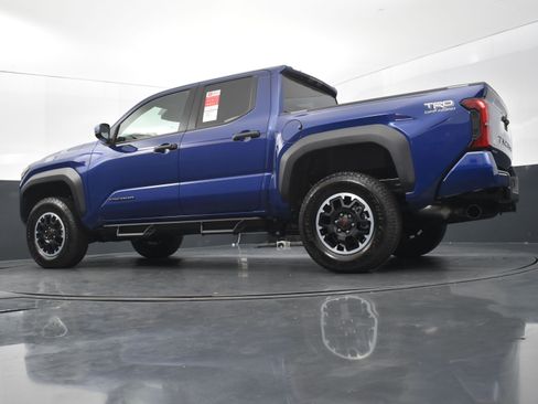 Used 2025 Toyota Tacoma TRD Off-Road image 37