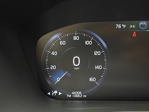 Used 2020 Volvo XC60 T5 Inscription AWD/4WD image 16