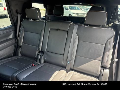 Used 2024 GMC Yukon SLT AWD/4WD image 25