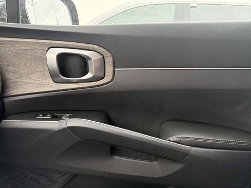 Used 2023 Kia Sorento S w/ Panoramic Sunroof Package image 20