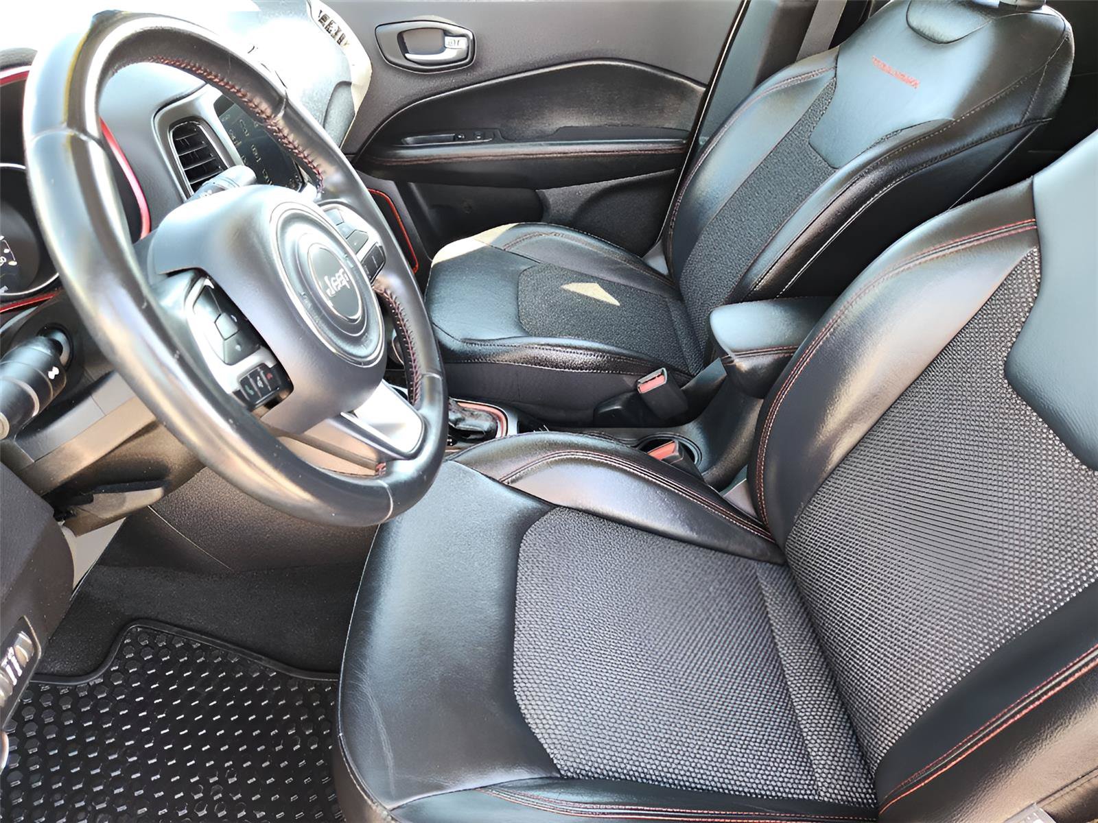 Certified 2019 Jeep Compass Trailhawk AWD/4WD image 14