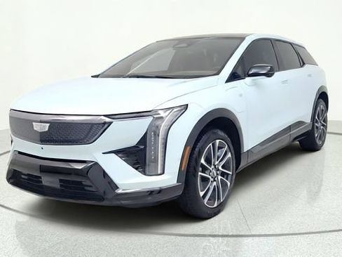 Used 2025 Cadillac Optiq Sport 1 AWD/4WD image 4