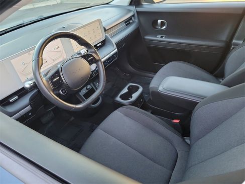 Used 2024 Hyundai Ioniq 5 SEL image 3
