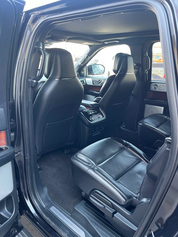 Used 2021 Lincoln Navigator L Reserve AWD/4WD image 13