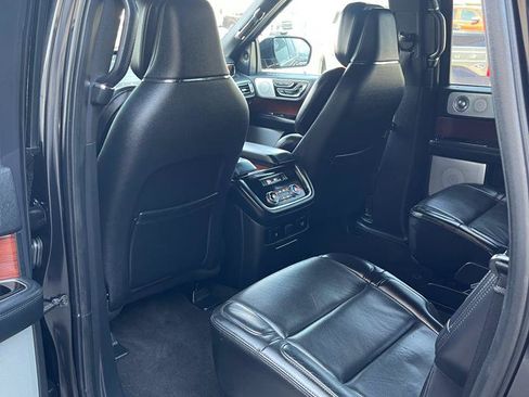 Used 2021 Lincoln Navigator L Reserve AWD/4WD image 13