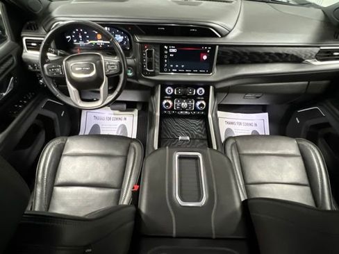 Used 2022 GMC Yukon XL Denali AWD/4WD image 26