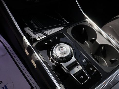 New 2026 Kia Carnival EX FWD image 34